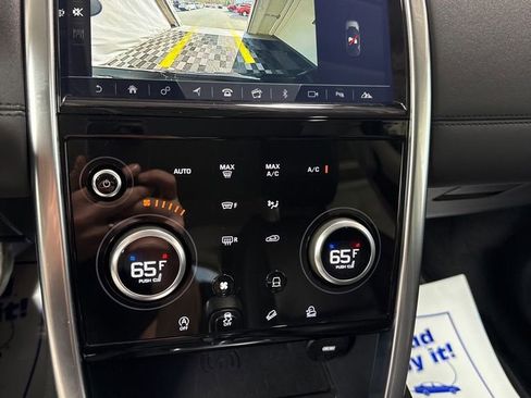 Used 2020 Land Rover Discovery Sport S image 21