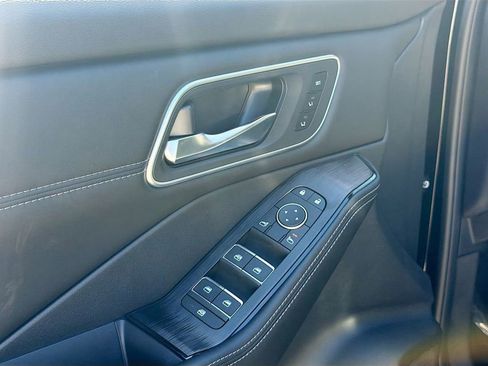 New 2026 Nissan Rogue Platinum w/ Platinum Premium Package image 18