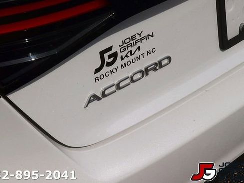 Used 2023 Honda Accord EX image 10