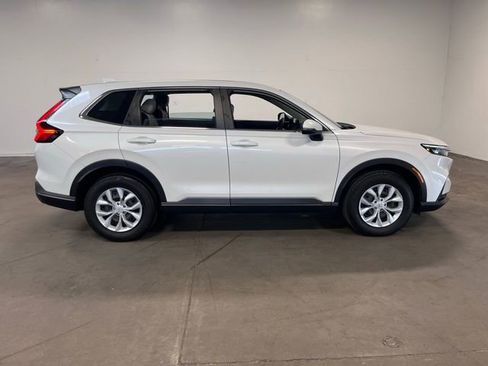 Used 2023 Honda CR-V LX image 2