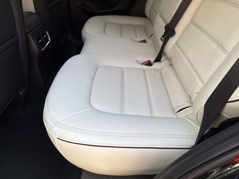 New 2025 MAZDA CX-5 AWD 2.5 S w/ Preferred Package image 18