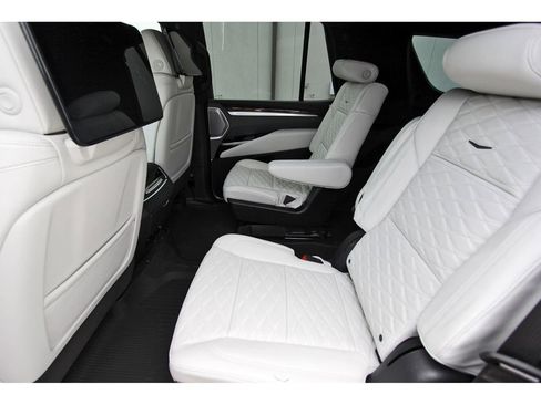 New 2026 Cadillac Escalade Platinum Sport w/ LPO, ONYX Package AWD/4WD image 7