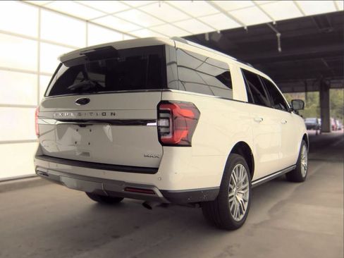 Used 2023 Ford Expedition Max Limited AWD/4WD image 4