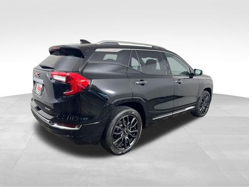 Used 2023 GMC Terrain Denali w/ Black Diamond Edition image 7