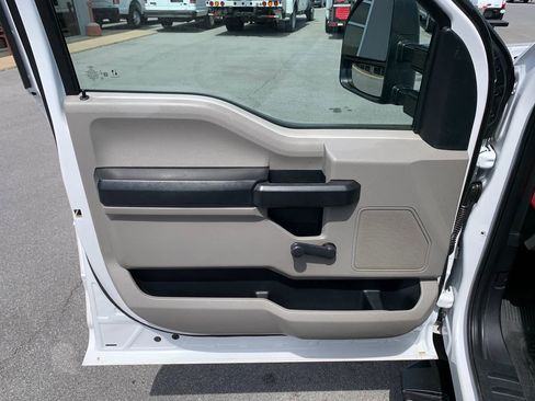 Used 2020 Ford F250 XL AWD/4WD image 9