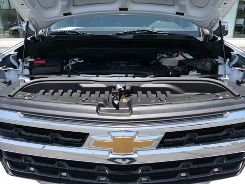 Used 2022 Chevrolet Silverado 1500 LT w/ LPO, Dark Essentials Package RWD image 25