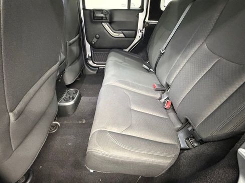 Used 2017 Jeep Wrangler Unlimited Sport w/ Connectivity Group AWD/4WD image 33