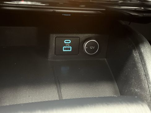 Used 2021 Ford Escape Titanium w/ Class II Trailer Tow Package image 24