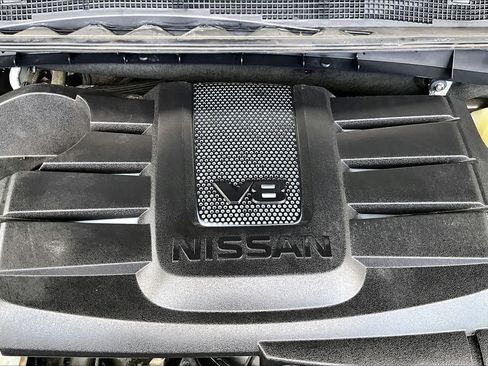 Used 2023 Nissan Titan PRO-4X w/ Pro-4x Convenience Package AWD/4WD image 31
