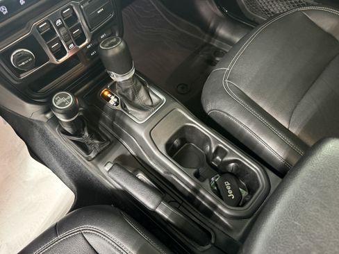 Used 2020 Jeep Wrangler Unlimited Sport S AWD/4WD image 20