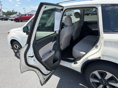 Used 2017 Subaru Forester 2.5i Premium w/ Protection Package #1 AWD/4WD image 15