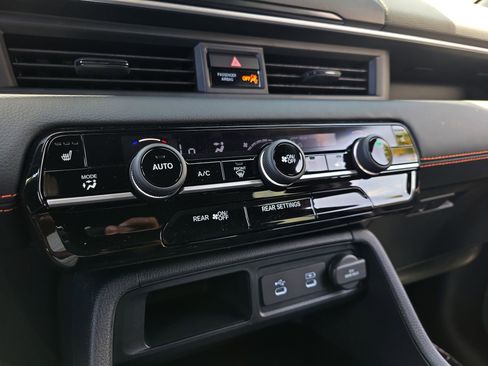 New 2026 Honda Pilot Sport image 26