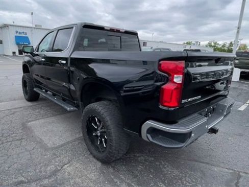 Used 2019 Chevrolet Silverado 1500 LTZ w/ LTZ Premium Package image 8