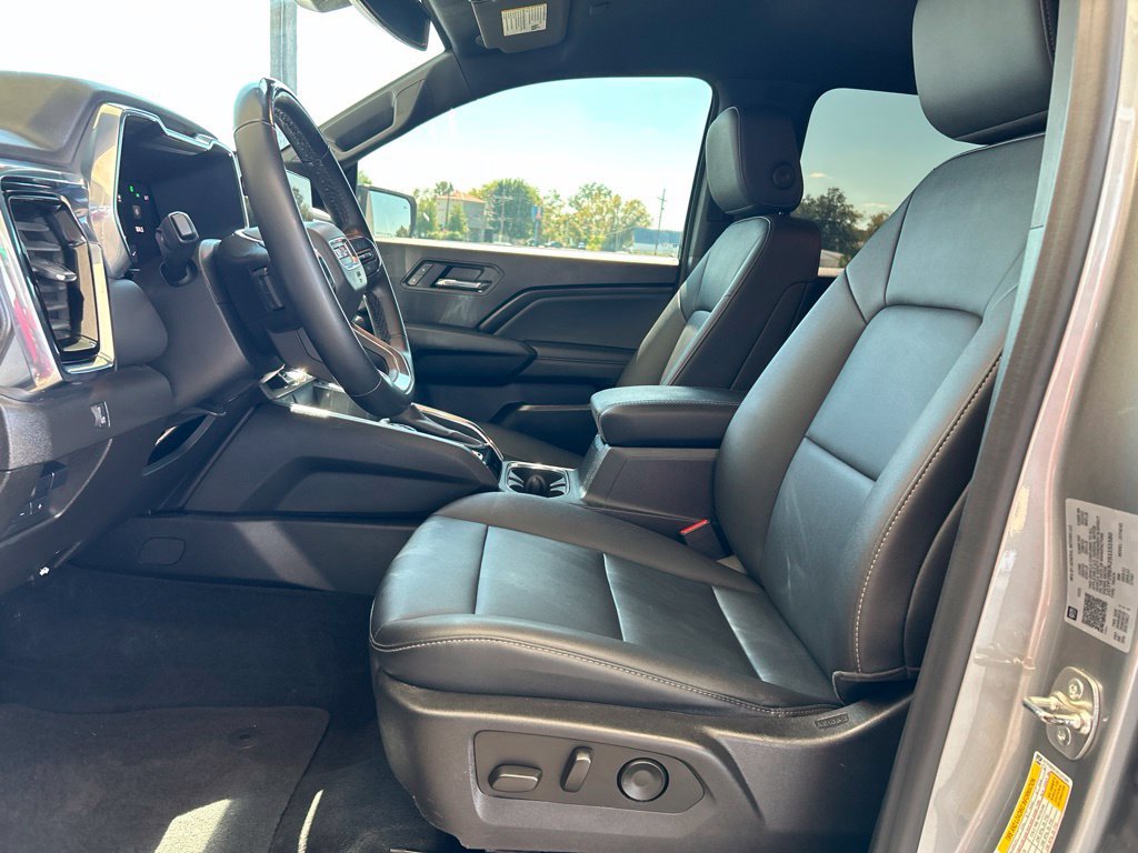 Used 2025 GMC Canyon Elevation w/ Convenience Package AWD/4WD image 8