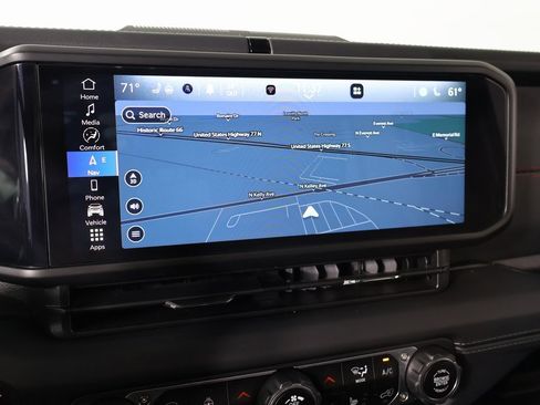 Used 2024 Jeep Wrangler Unlimited Rubicon w/ Technology Group image 7