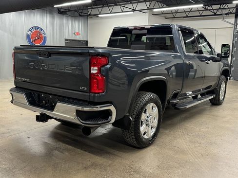 Used 2020 Chevrolet Silverado 2500 LTZ w/ LTZ Premium Package image 15