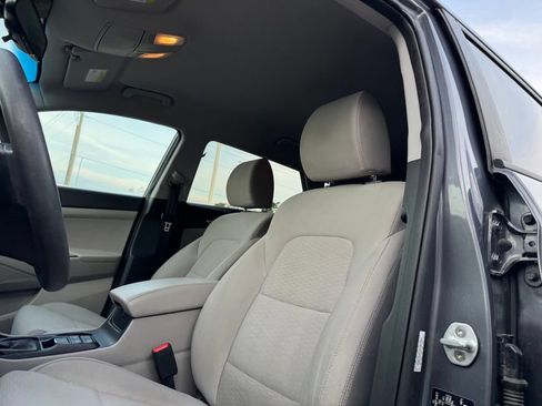 Used 2019 Hyundai Tucson Value AWD/4WD image 7