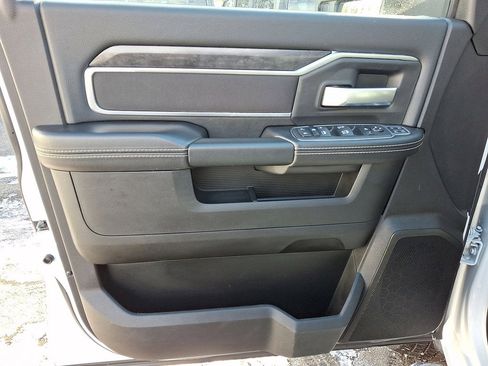 Used 2024 RAM 2500 Big Horn w/ Bed Utility Group image 2