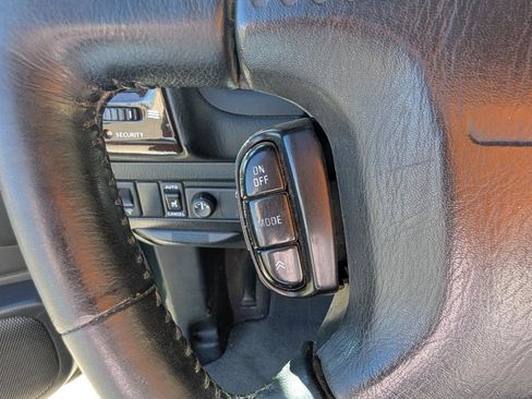 Used 2001 Nissan Pathfinder LE AWD/4WD image 14