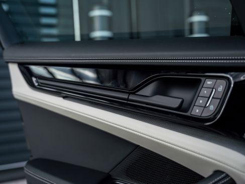 New 2026 Porsche Panamera 4 image 18