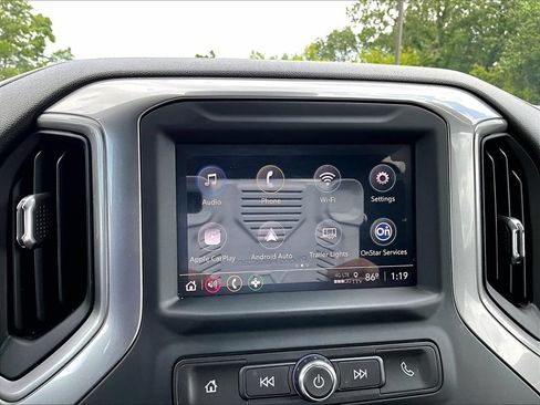Used 2024 Chevrolet Silverado 1500 Custom Trail Boss AWD/4WD image 17