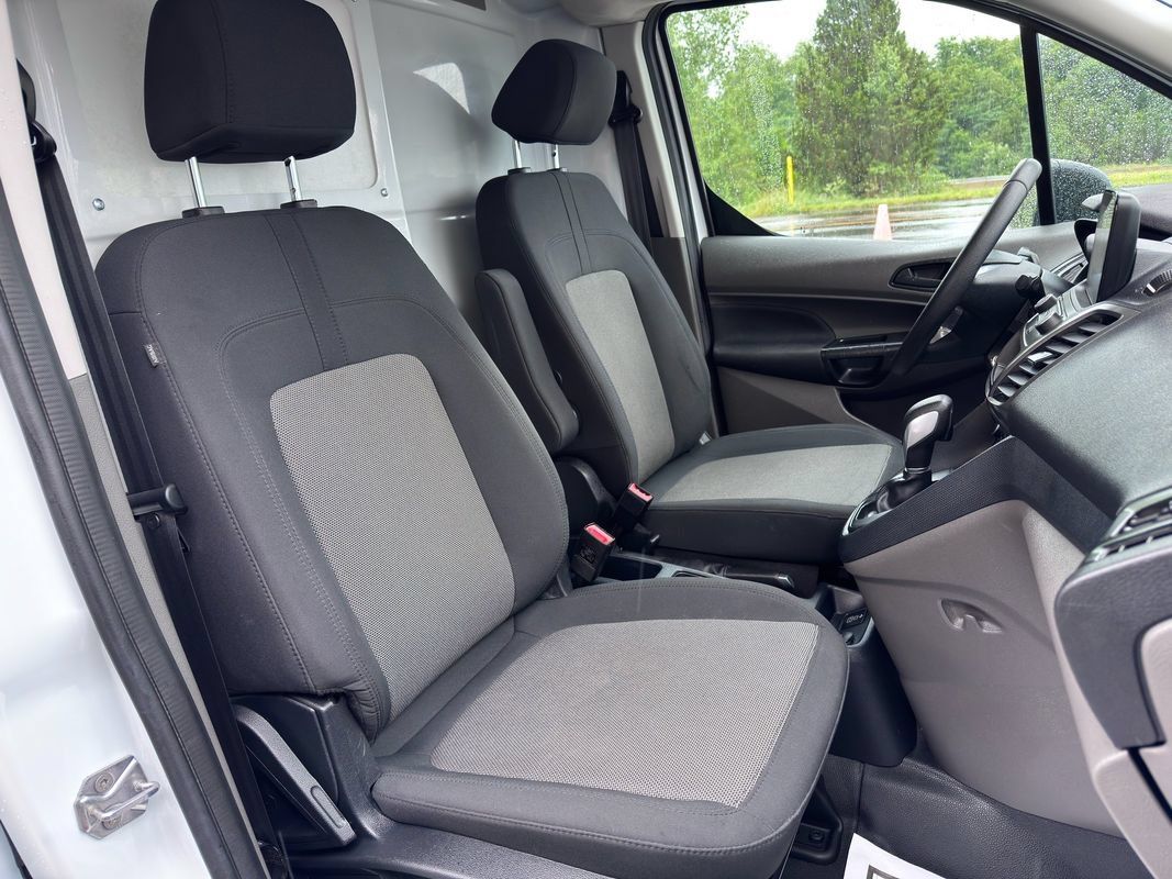 Used 2023 Ford Transit Connect XL FWD image 32