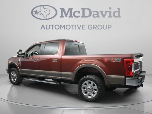 Used 2017 Ford F250 Lariat w/ Lariat Ultimate Package AWD/4WD image 6