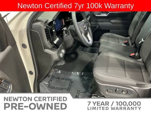 Used 2026 GMC Sierra 1500 SLE w/ Preferred Package RWD image 3
