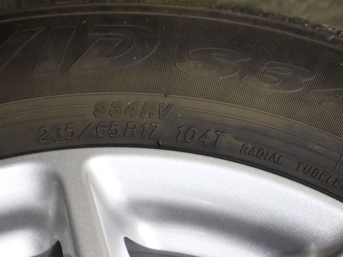 Used 2024 Chrysler Pacifica Touring-L image 43