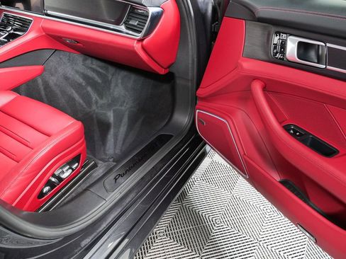 Certified 2021 Porsche Panamera GTS w/ Premium Package AWD/4WD image 27