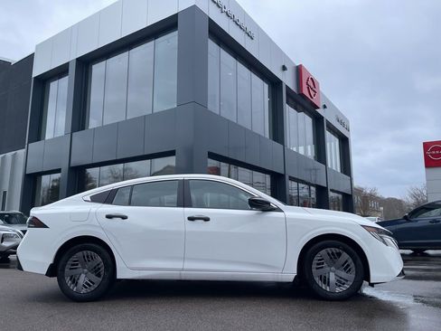 New 2026 Nissan Sentra S w/ Floor Mat Package FWD image 4