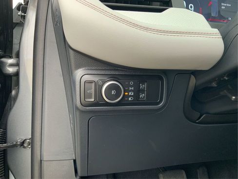 Used 2025 Ford Explorer Active w/ Active Comfort Package image 20