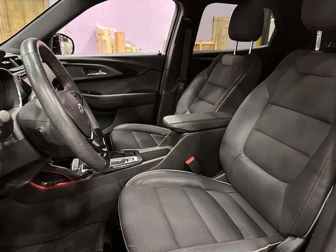 Used 2023 Chevrolet TrailBlazer RS w/ Convenience Package AWD/4WD image 19
