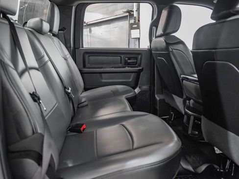 Used 2024 RAM 3500 Tradesman w/ Chrome Appearance Group AWD/4WD image 35