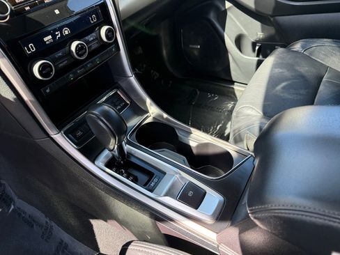 Used 2019 Subaru Ascent Limited AWD/4WD image 13