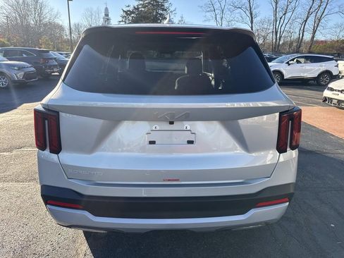 New 2026 Kia Sorento LX image 3