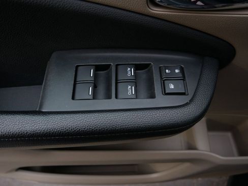 Used 2016 Honda Pilot EX-L image 16