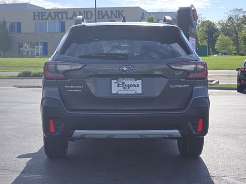 Used 2020 Subaru Outback Limited AWD/4WD image 6