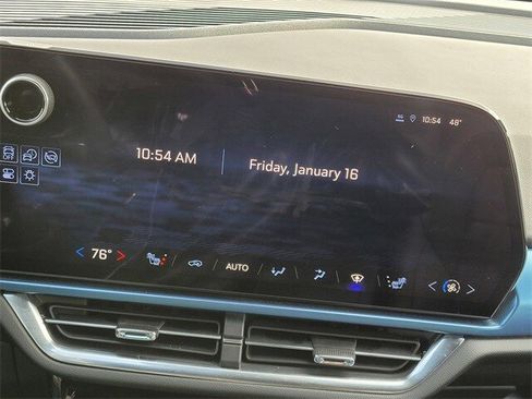 Used 2024 Chevrolet Equinox EV LT image 18