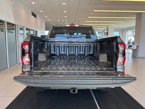 Used 2025 Ford Ranger XLT AWD/4WD image 9