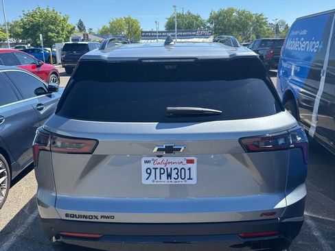 Used 2025 Chevrolet Equinox RS w/ Safety and Technology Package image 7