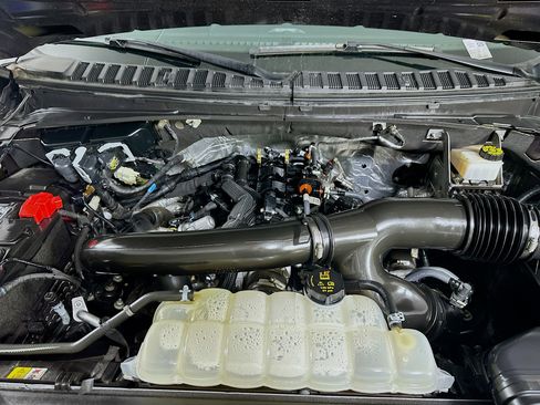 Used 2024 Ford Expedition Max XLT image 35