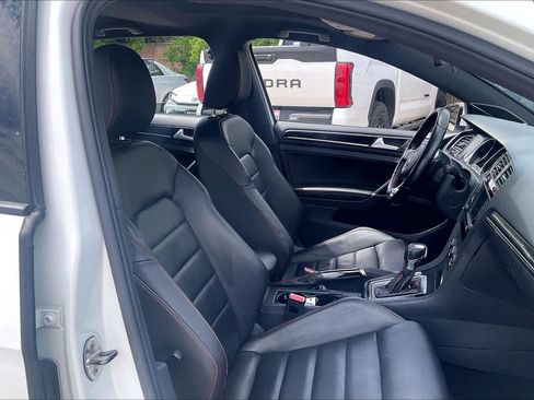 Used 2016 Volkswagen GTI SE w/ Lighting Package (SEL) image 9