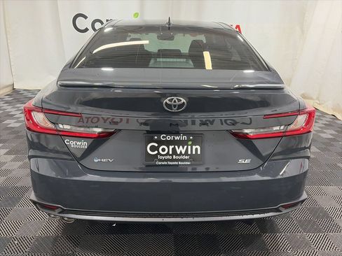 Used 2026 Toyota Camry SE FWD image 7