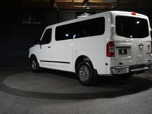 Used 2019 Nissan NV 3500 SL RWD image 3