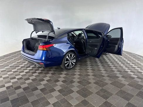 Used 2021 Nissan Altima 2.5 SR FWD image 14