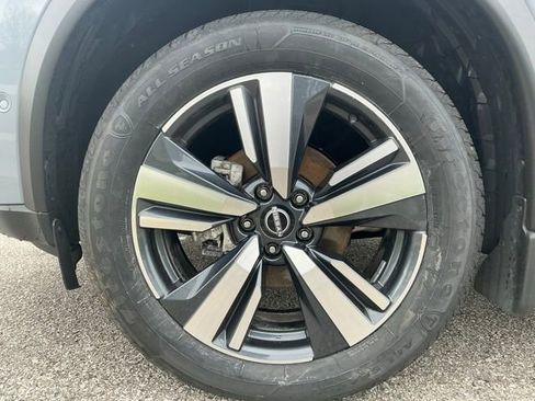 Used 2023 Nissan Rogue Platinum w/ Platinum Premium Package image 14