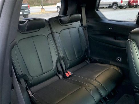 Used 2023 Jeep Grand Cherokee L Overland w/ Advanced Protech Group III image 19