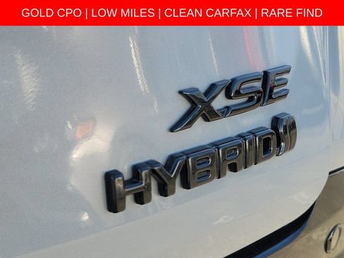 Used 2024 Toyota Sienna XSE w/ XSE Premium Package FWD image 11