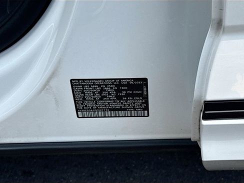 Used 2023 Volkswagen Atlas Cross Sport SEL R-Line image 32